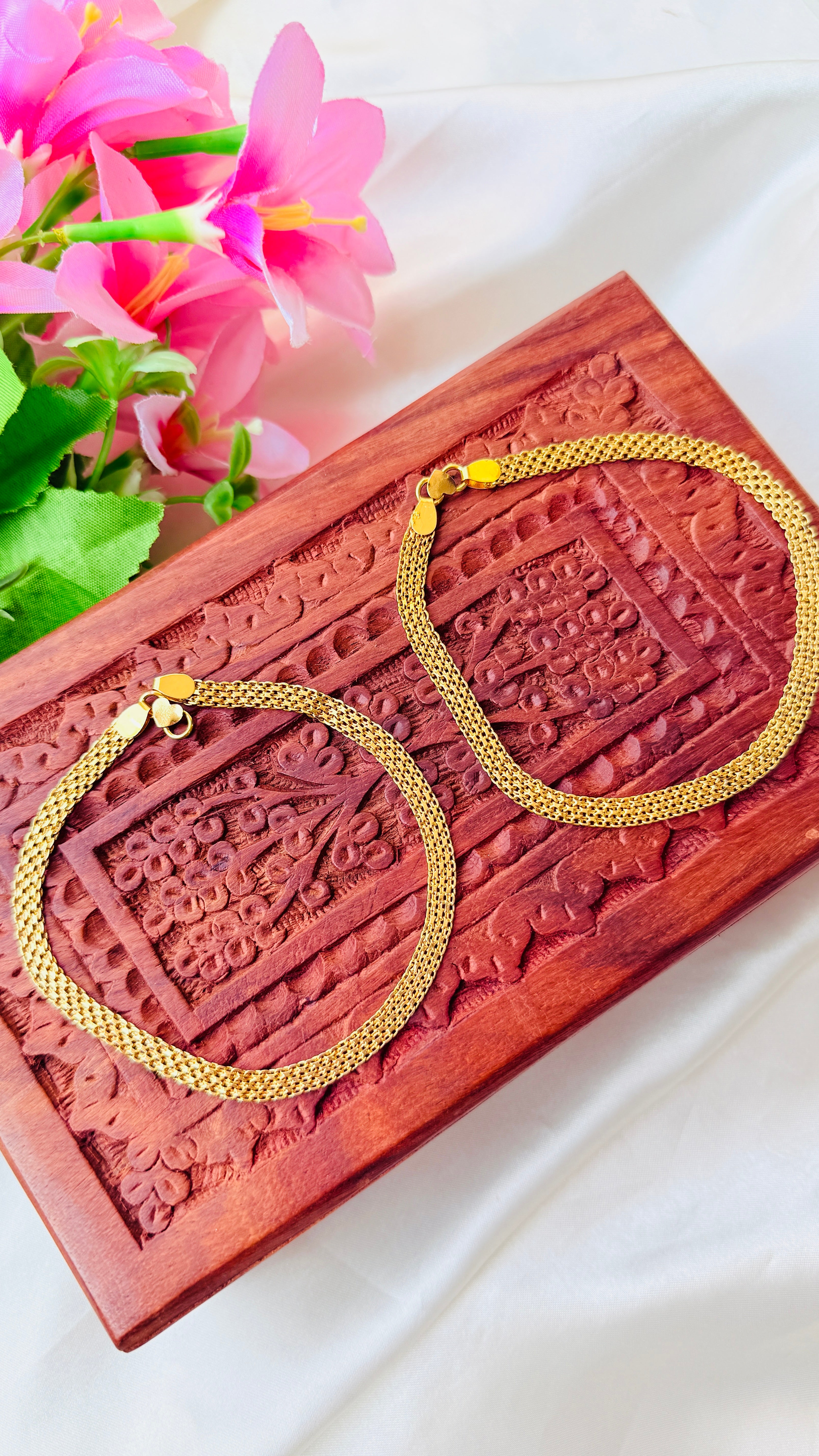 Urvasi Thick Gold Plated Anklets RJ370