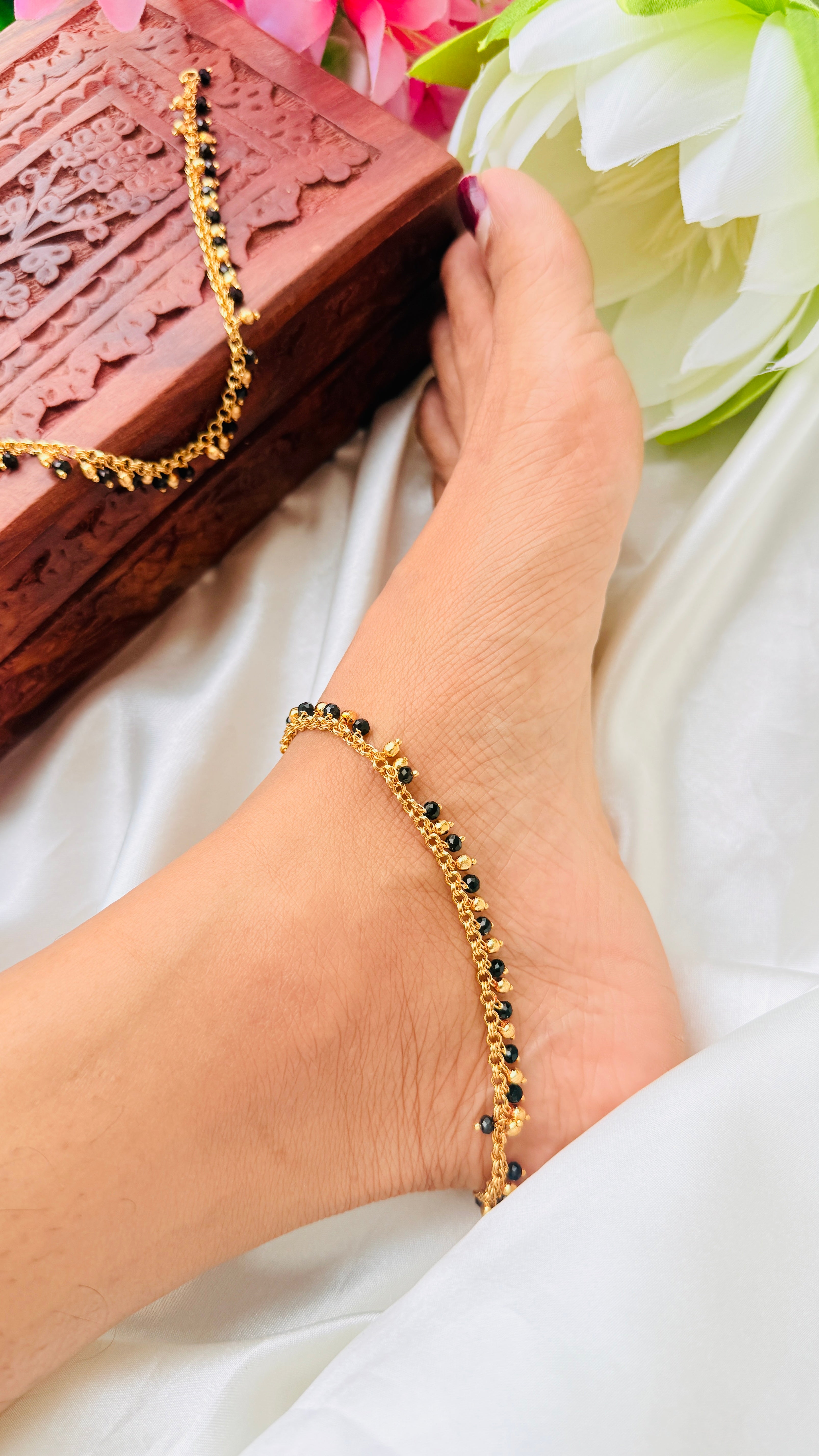 Karimani Chilanka Gold Plated Anklets RJ400