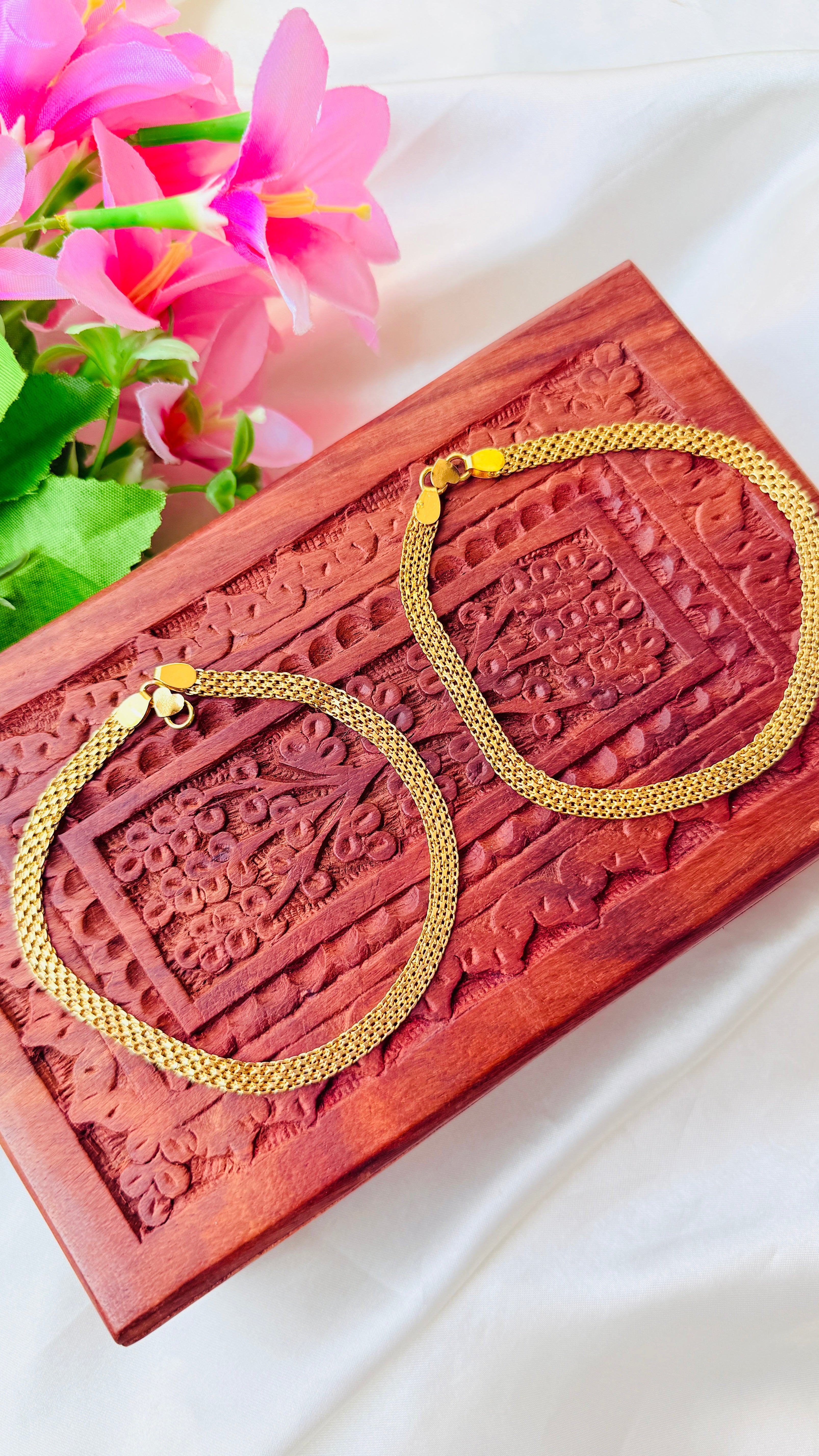 Urvasi Thick Gold Plated Anklets RJ370