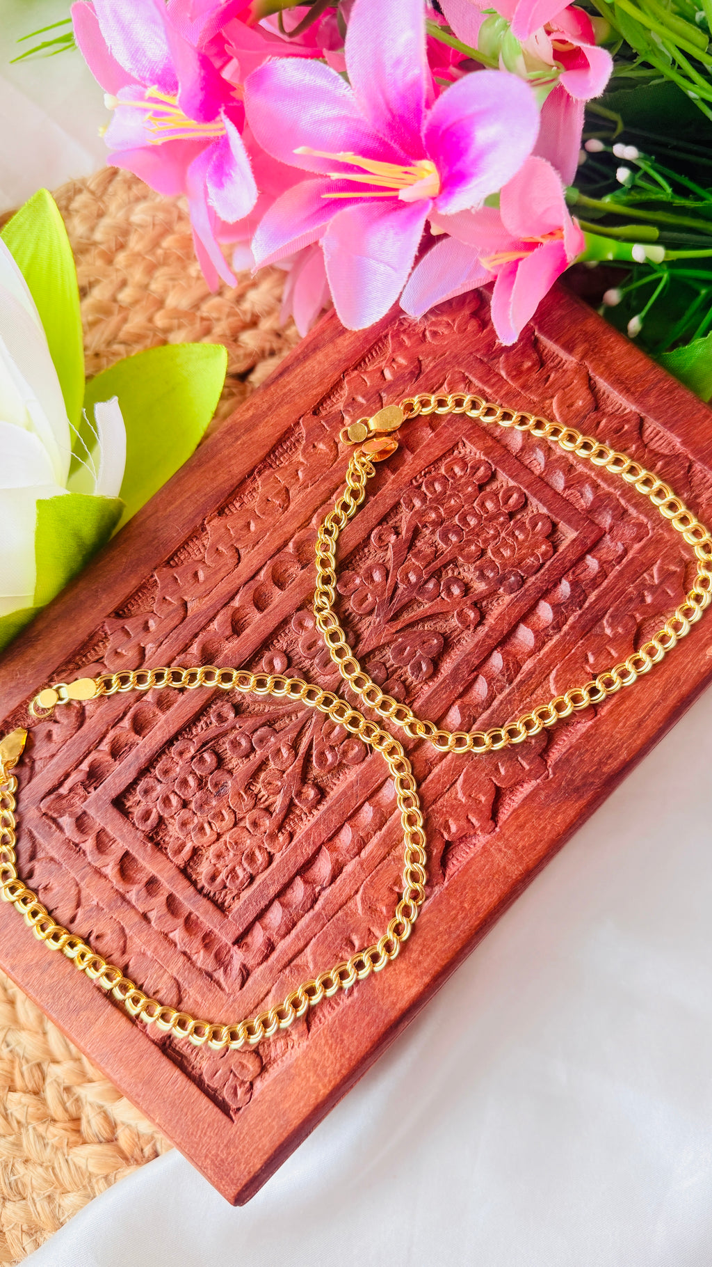 Sachin Loop Gold Plated Anklets RJ412