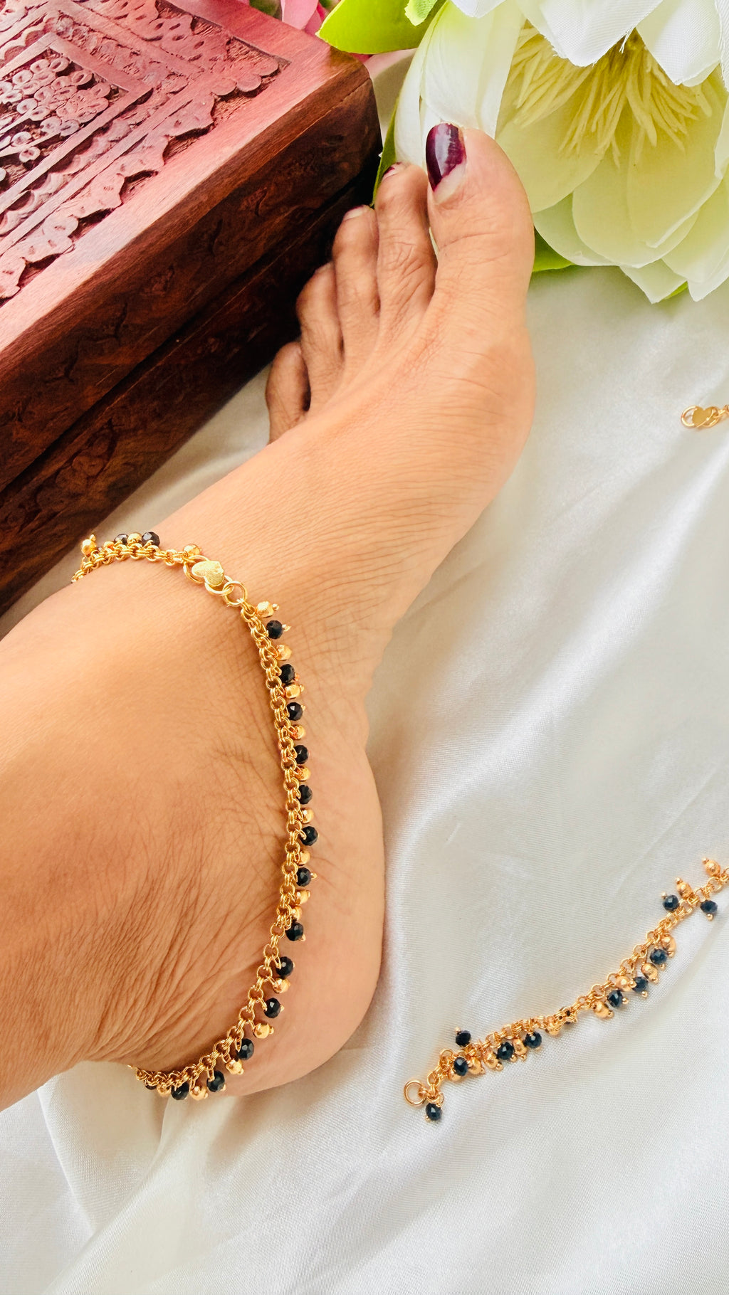 Karimani Chilanka Gold Plated Anklets RJ400