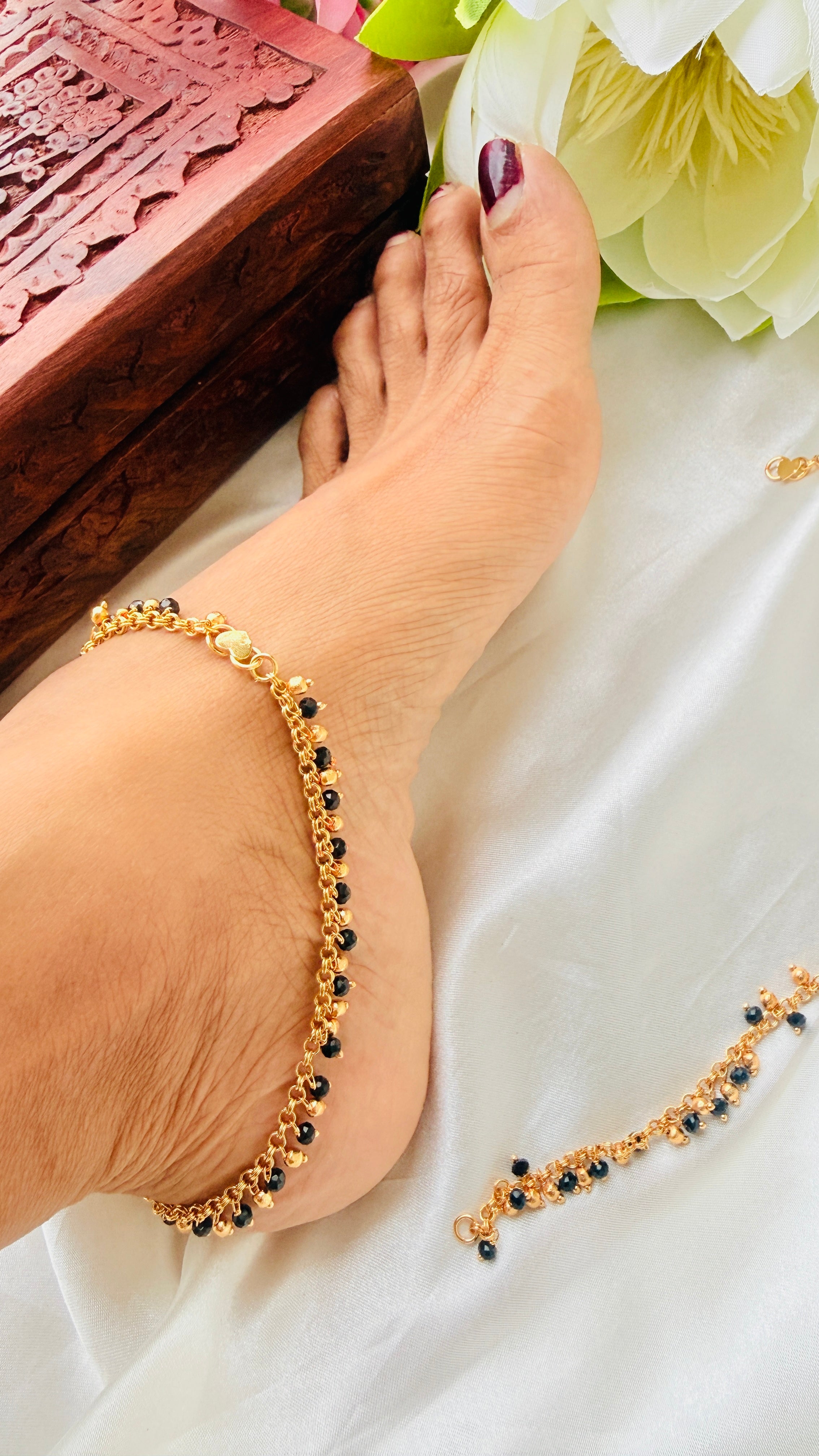 Karimani Chilanka Gold Plated Anklets RJ400