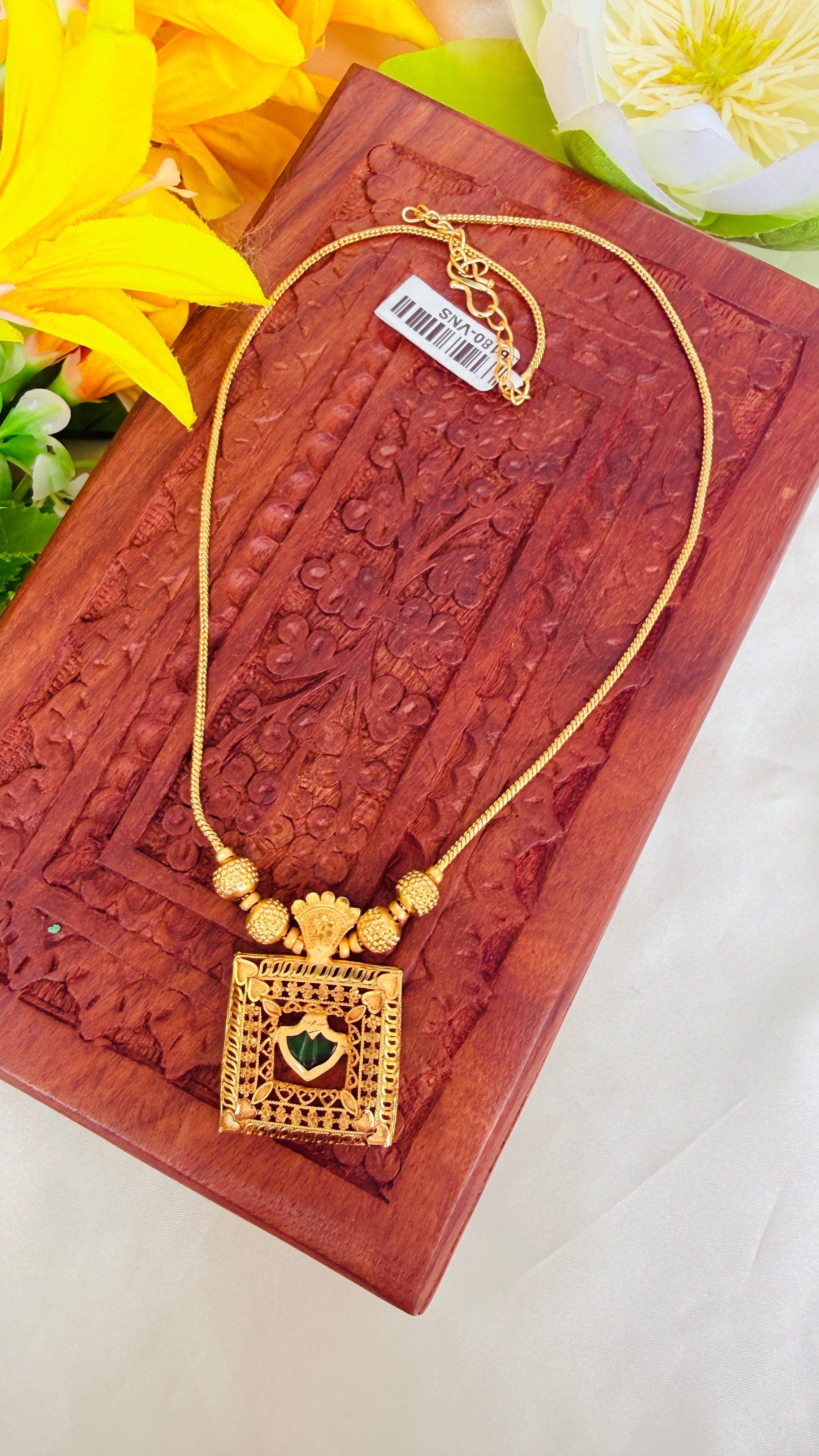 Palakka Square Short Necklacs RJ346