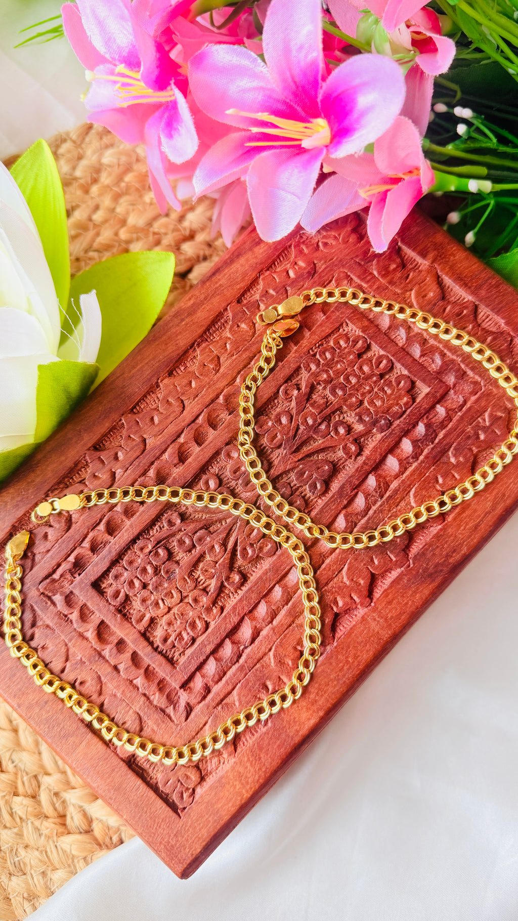 Sachin Loop Gold Plated Anklets RJ412