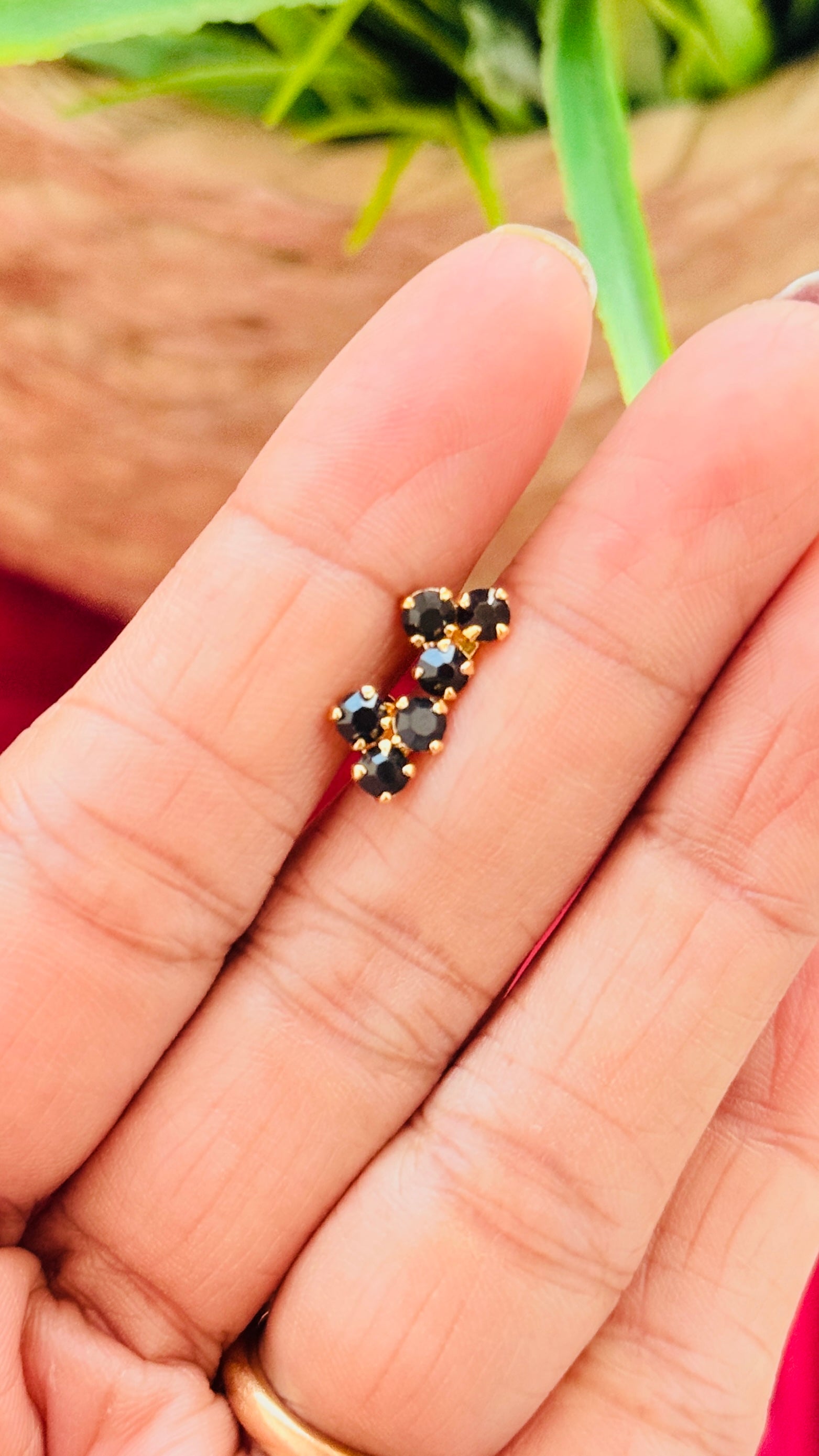 Gold Plated Three Stone Nosepins/Stud RJ252 Black