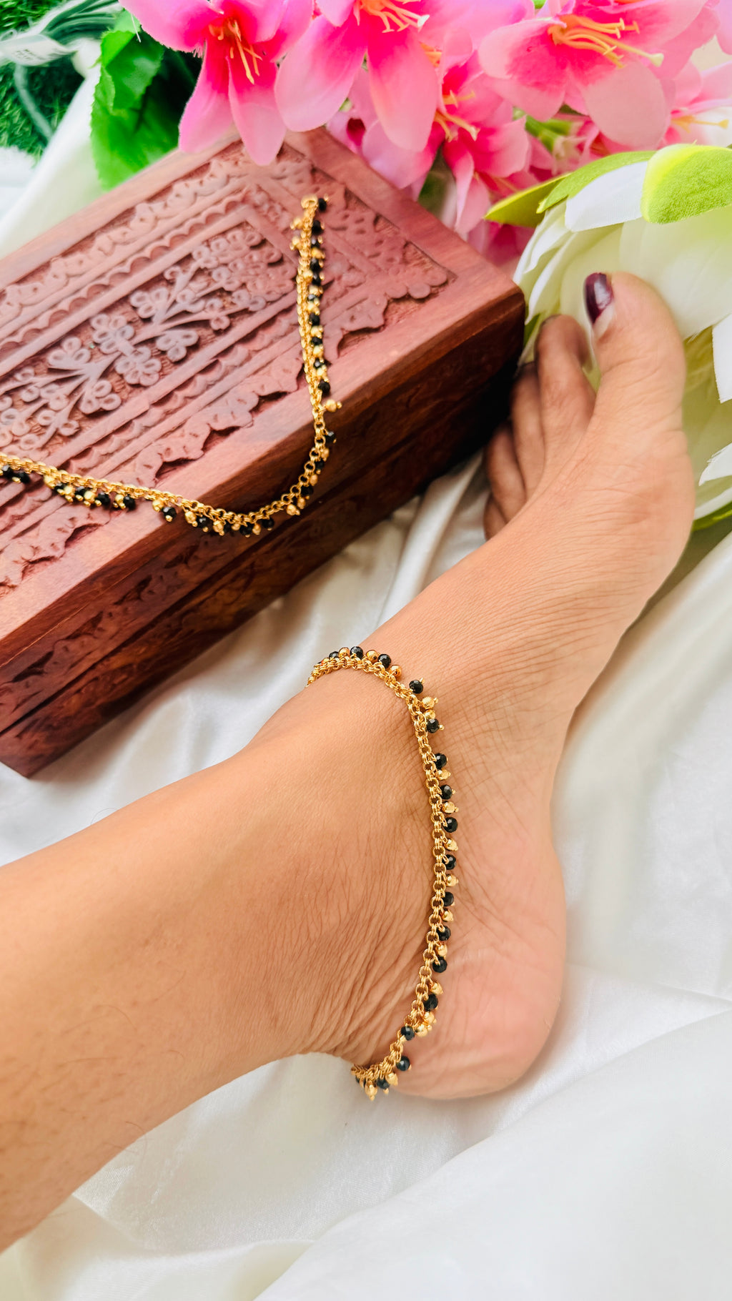 Karimani Chilanka Gold Plated Anklets RJ400