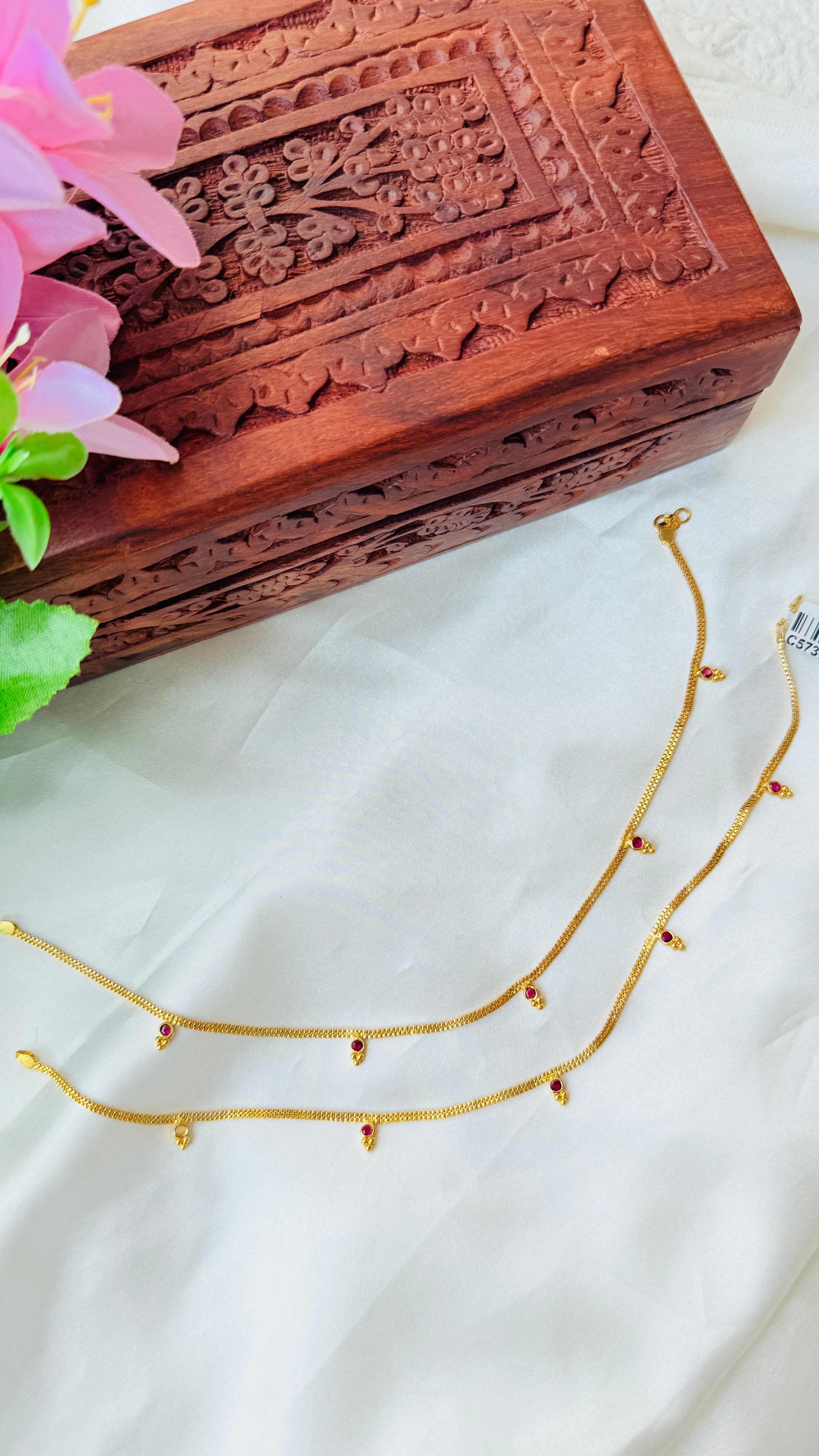 Kushboo Gold Plated Anklets RJ371