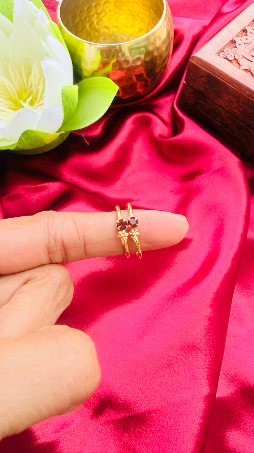 Poovu Stone Adjustable Toe Ring RJ389