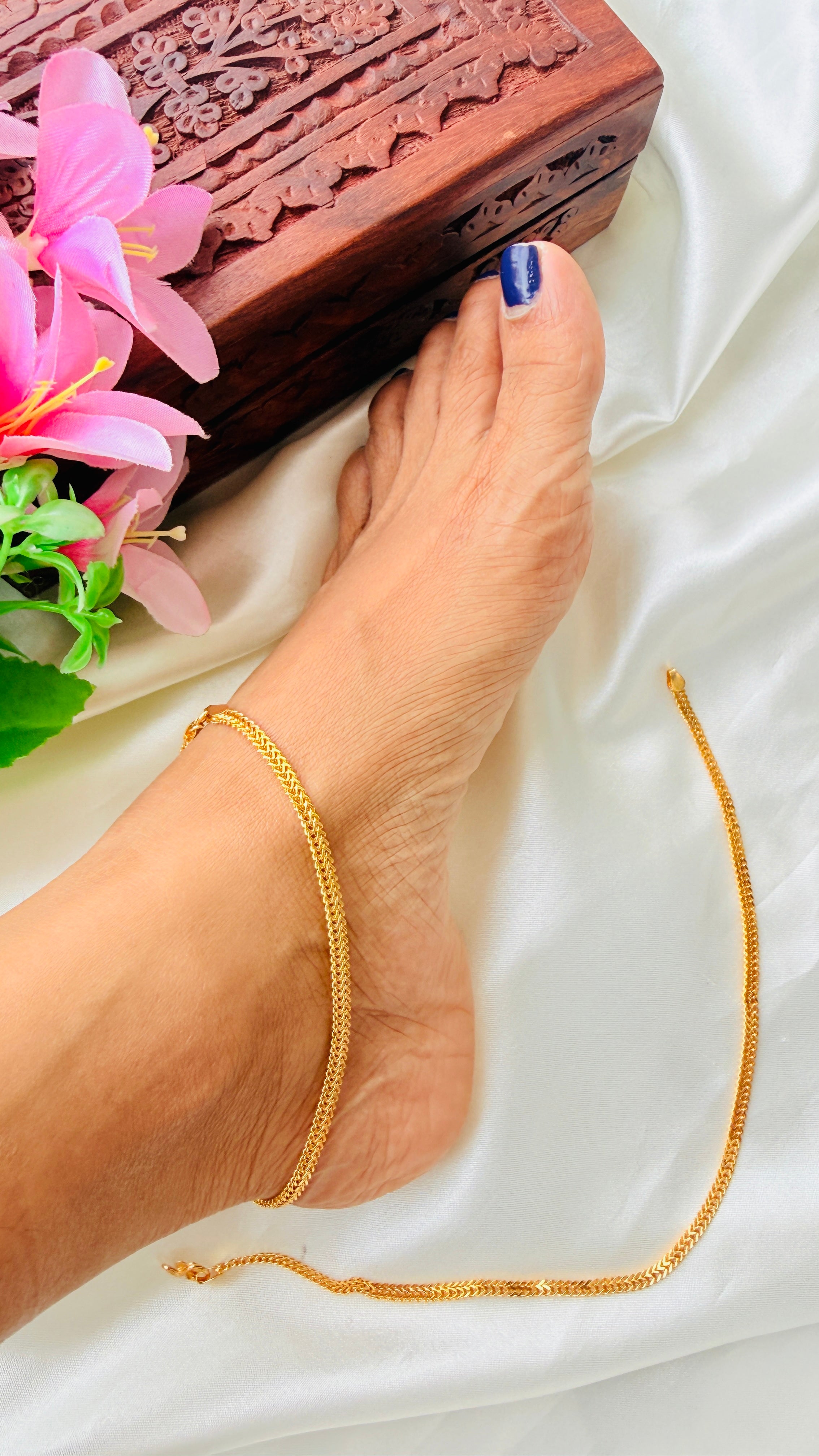 Minnimini Thin Gold Plated Anklets RJ374