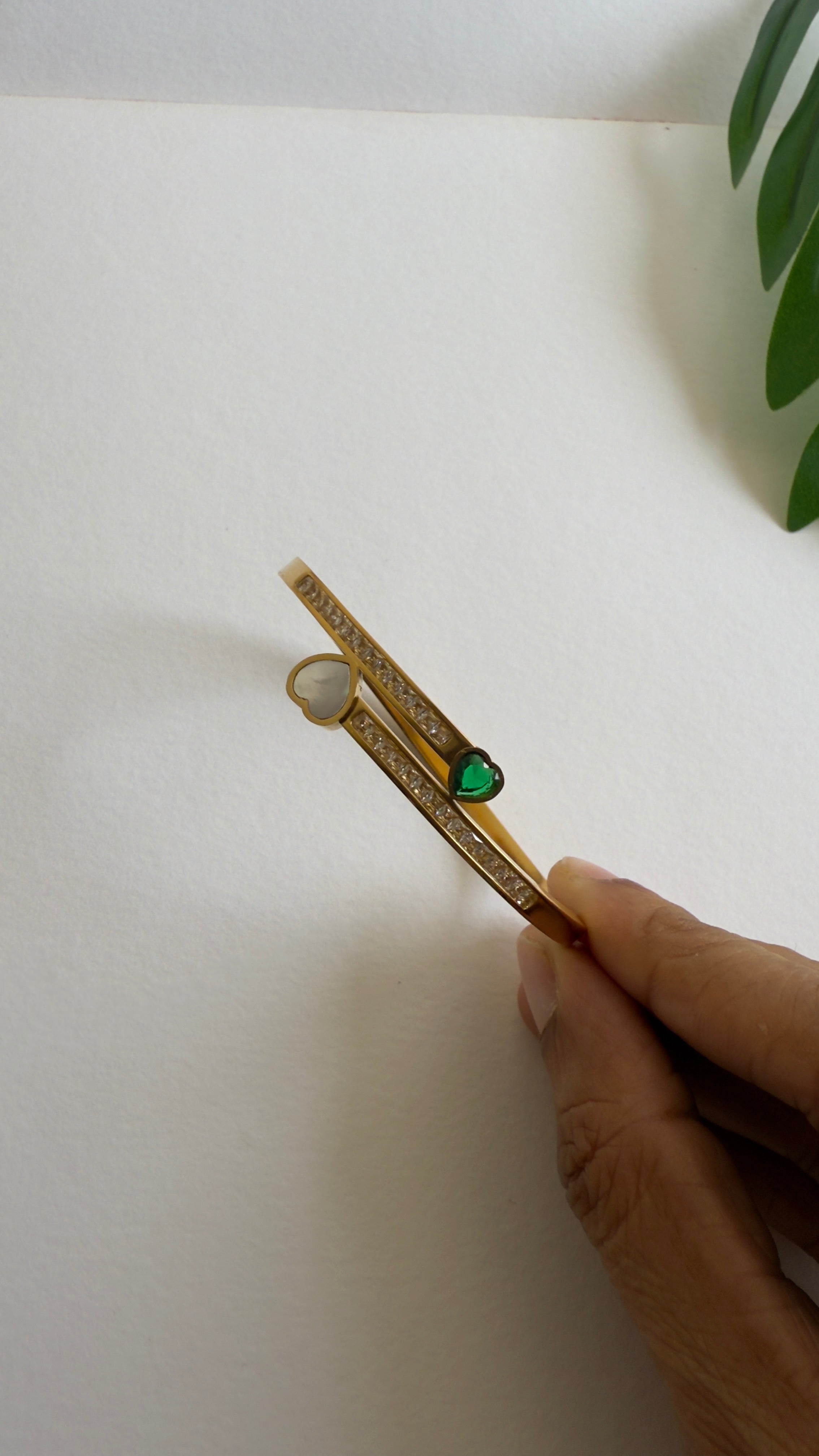 Emerald Kada Bracelets RJ39