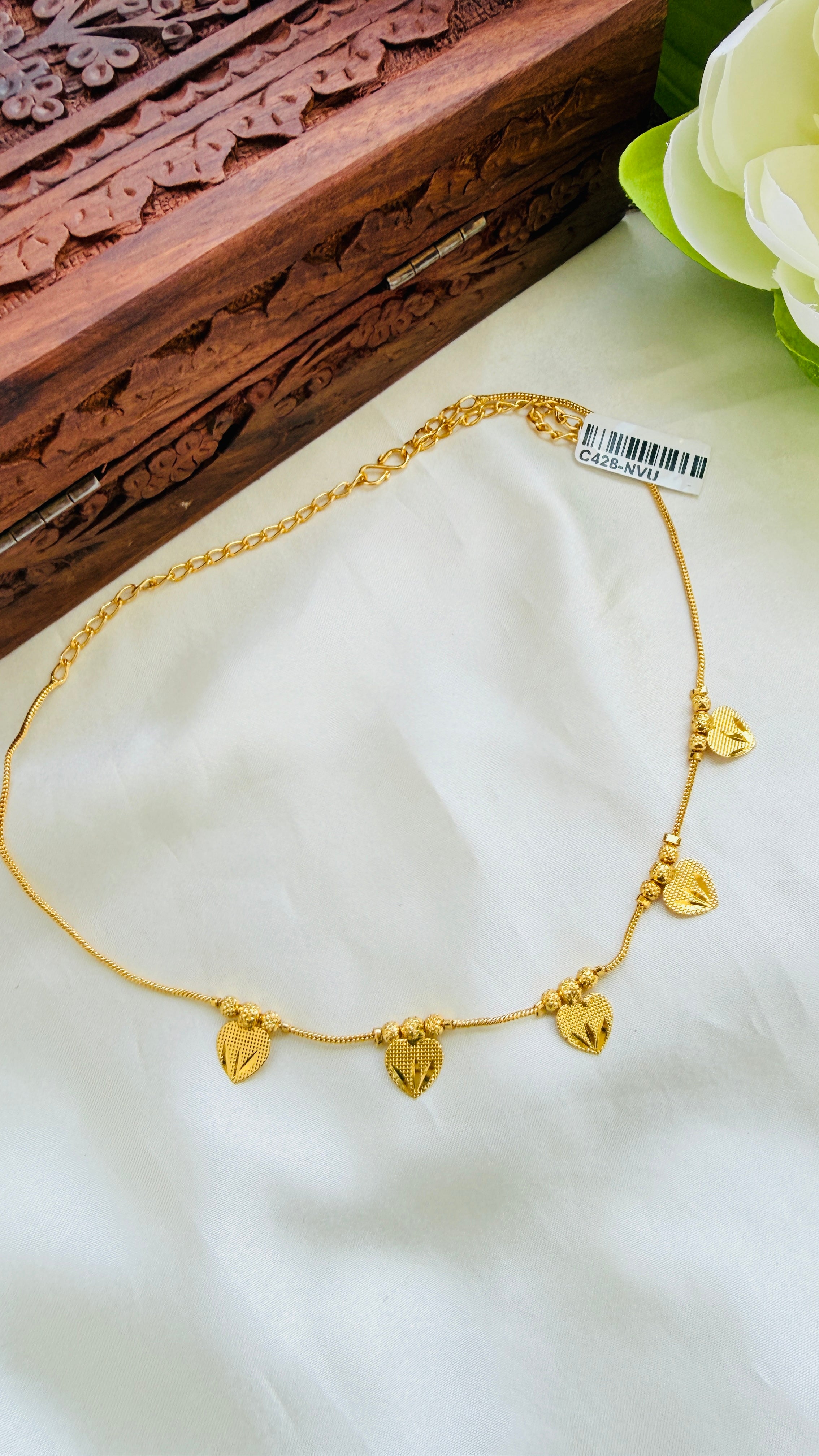 Lovely Non Idol Gold Plated Necklace RJ316