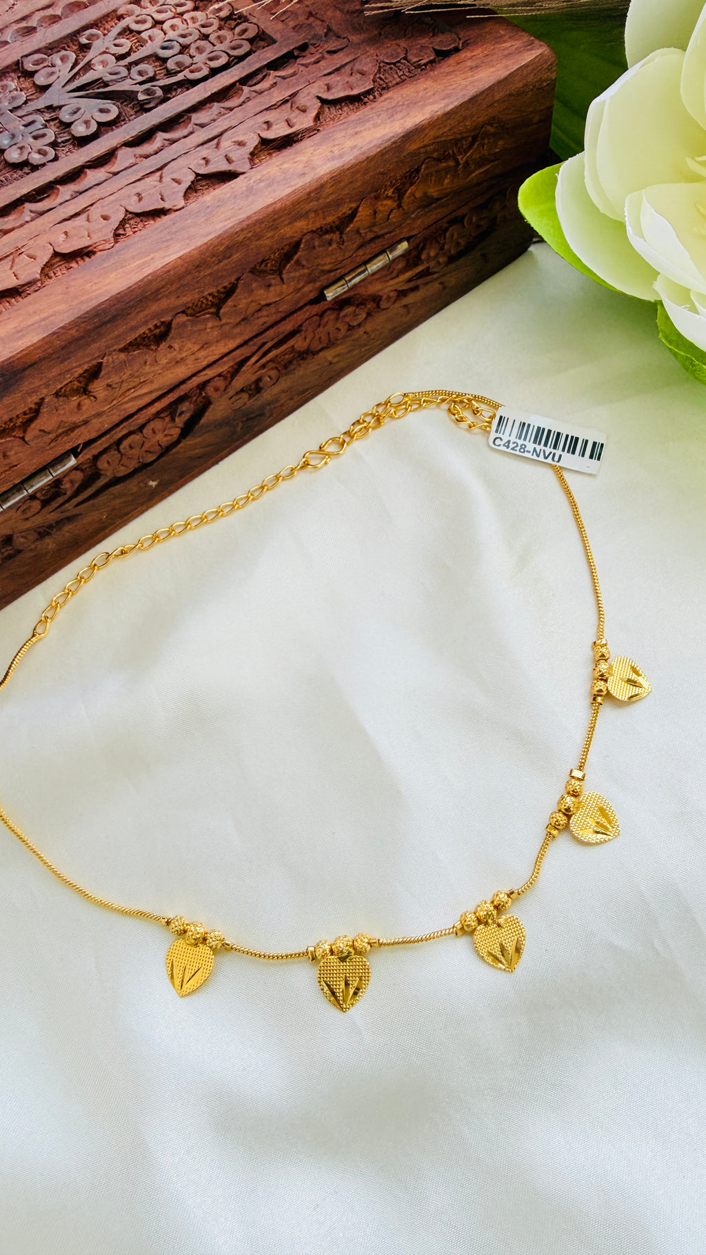 Lovely Non Idol Gold Plated Necklace RJ316