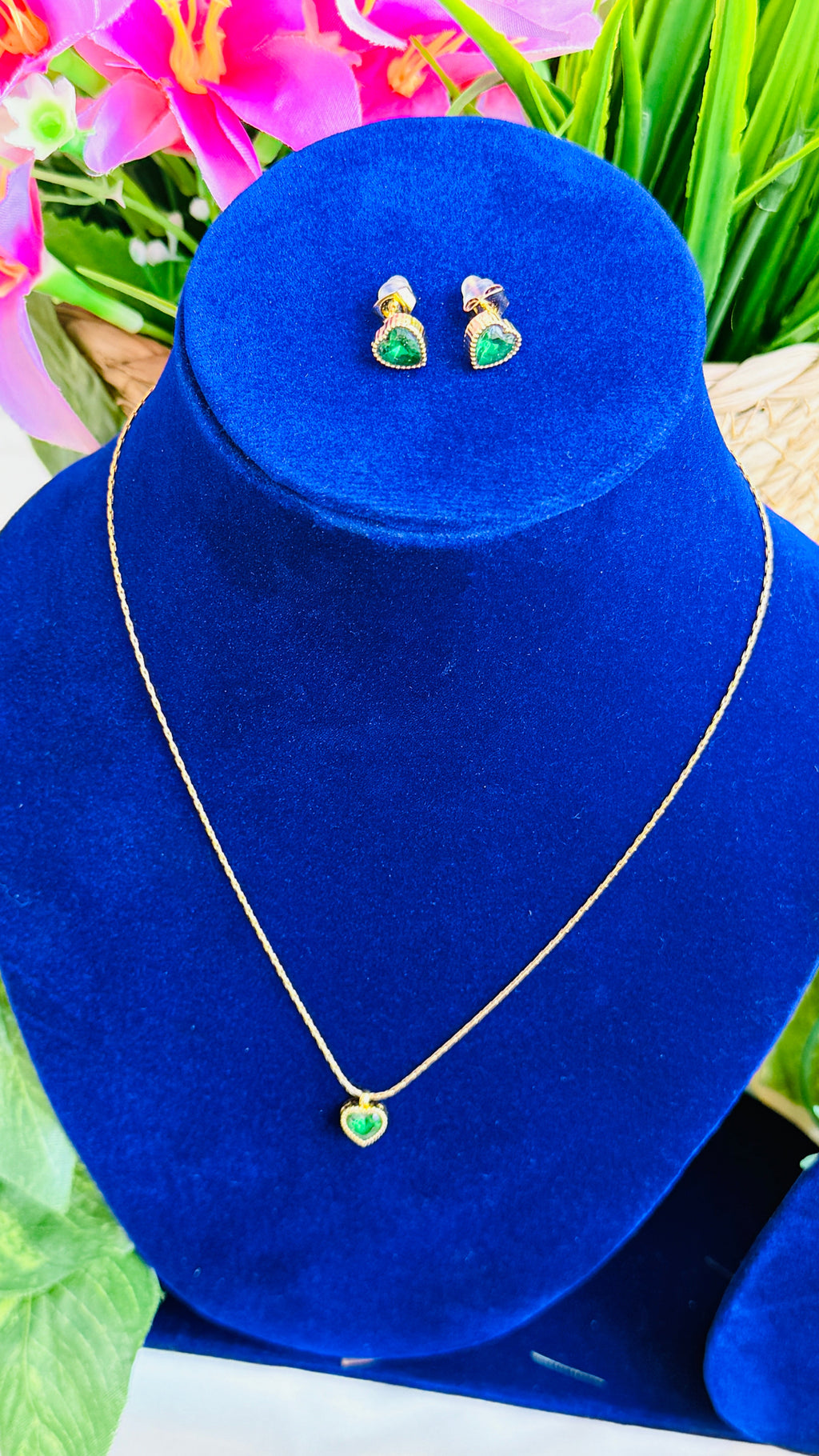 Lovely Emerald Anti tarnish stainless steel neck Chain + Earring RJ96