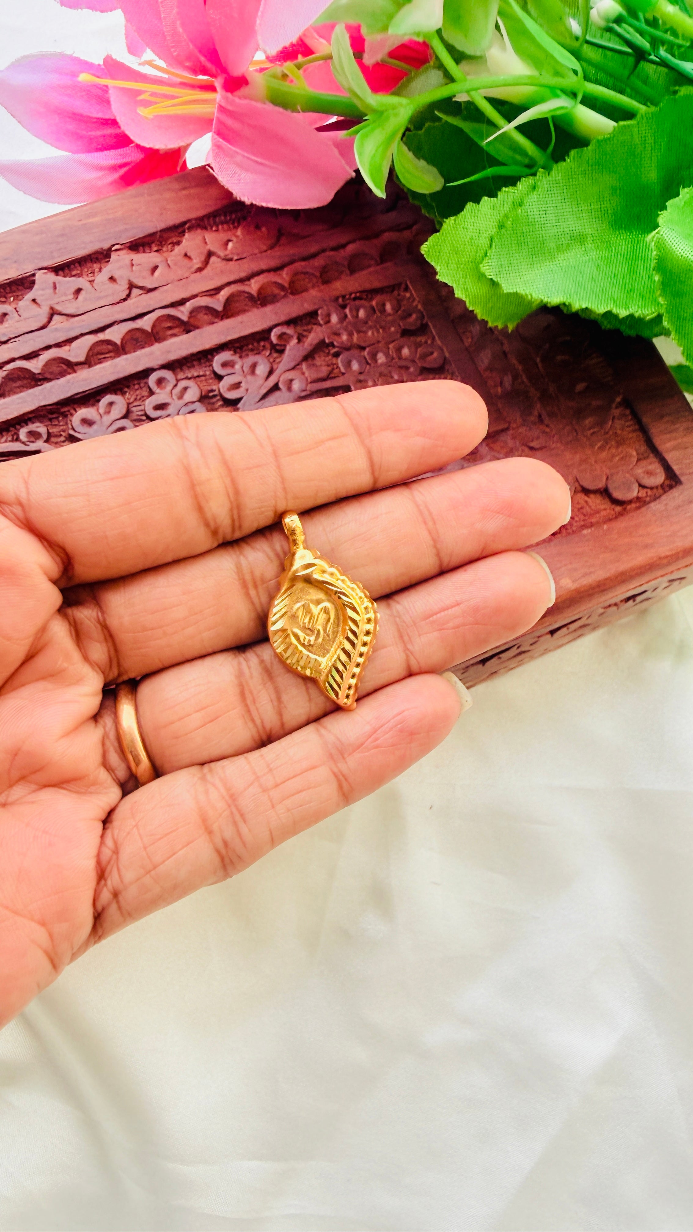 Shankhu Gold Replica Thali RJ345