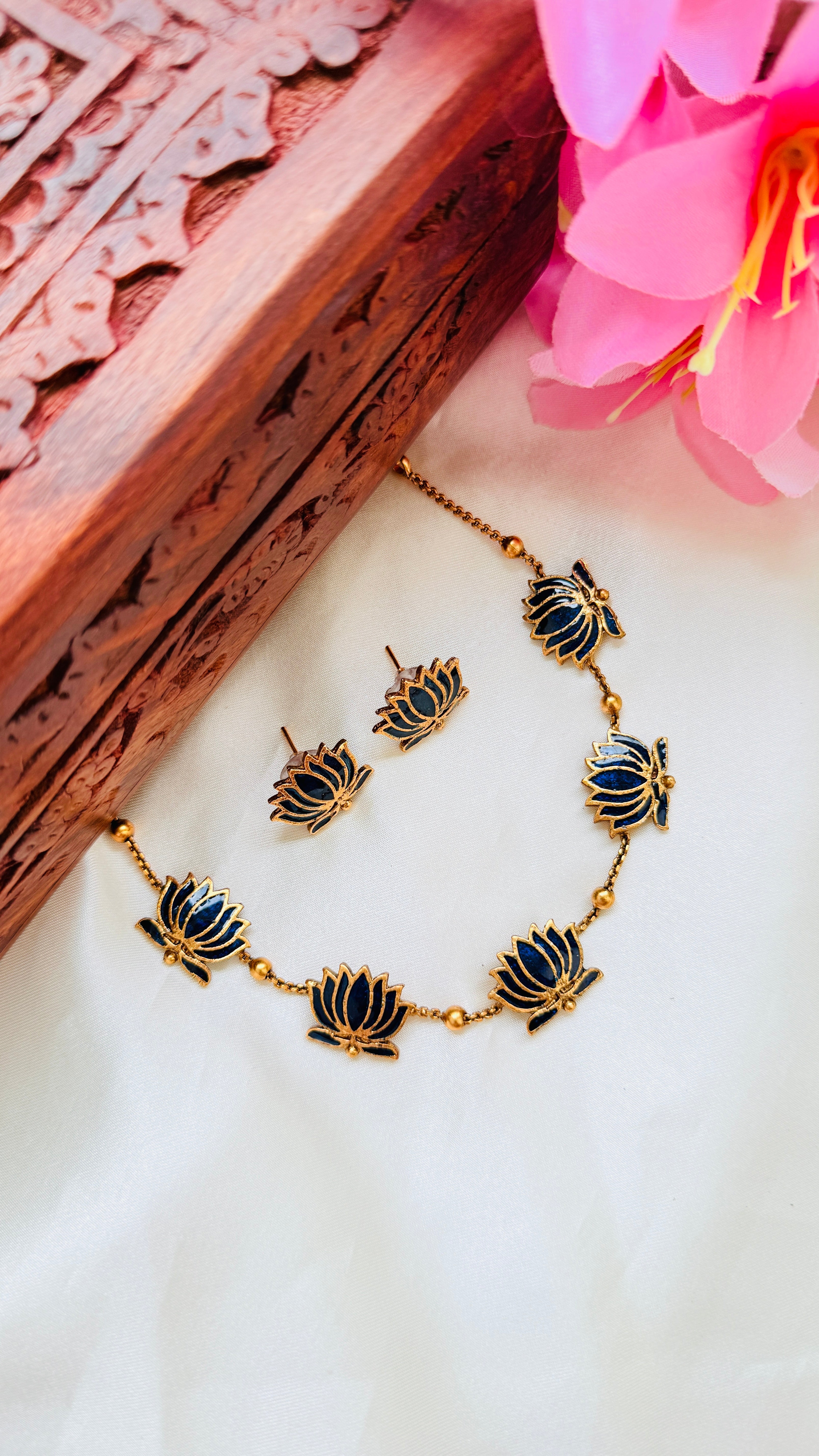 Padma Antique Necklace Blue RJ179