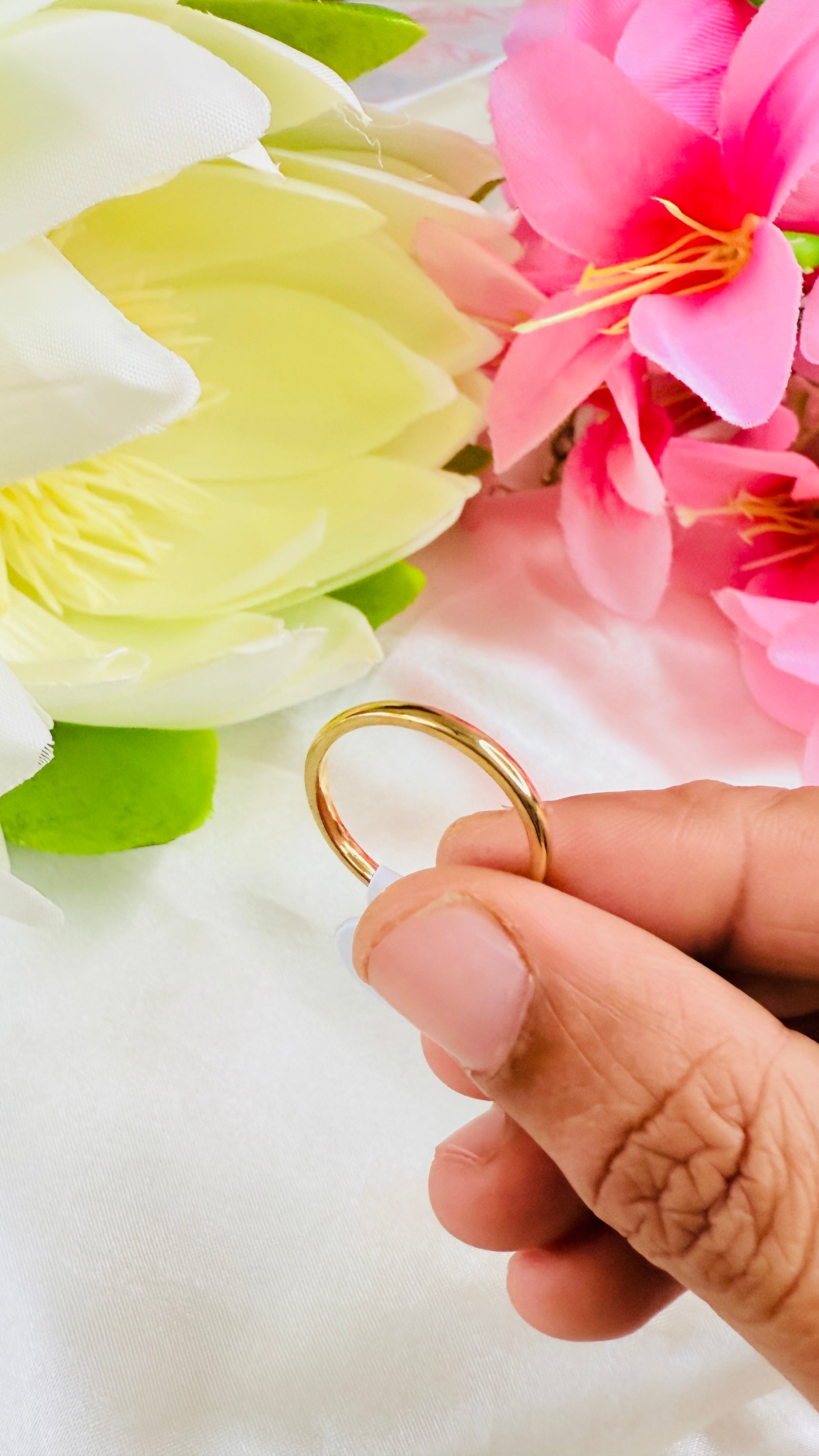 Aura Gold Unisex Antitarnish Ring RJ225