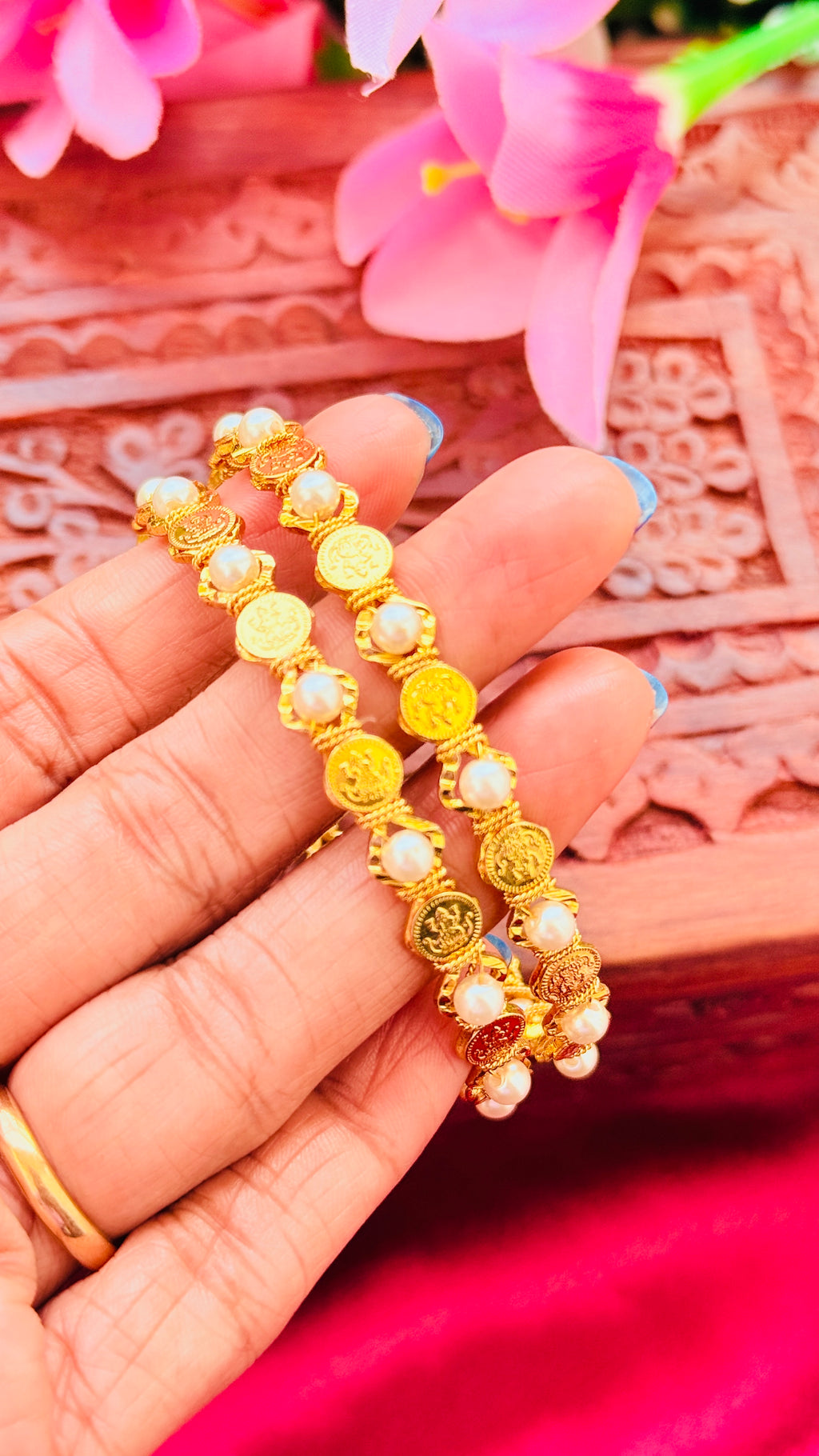 Peal Lakshmi Gold Plated Bangle RJ263