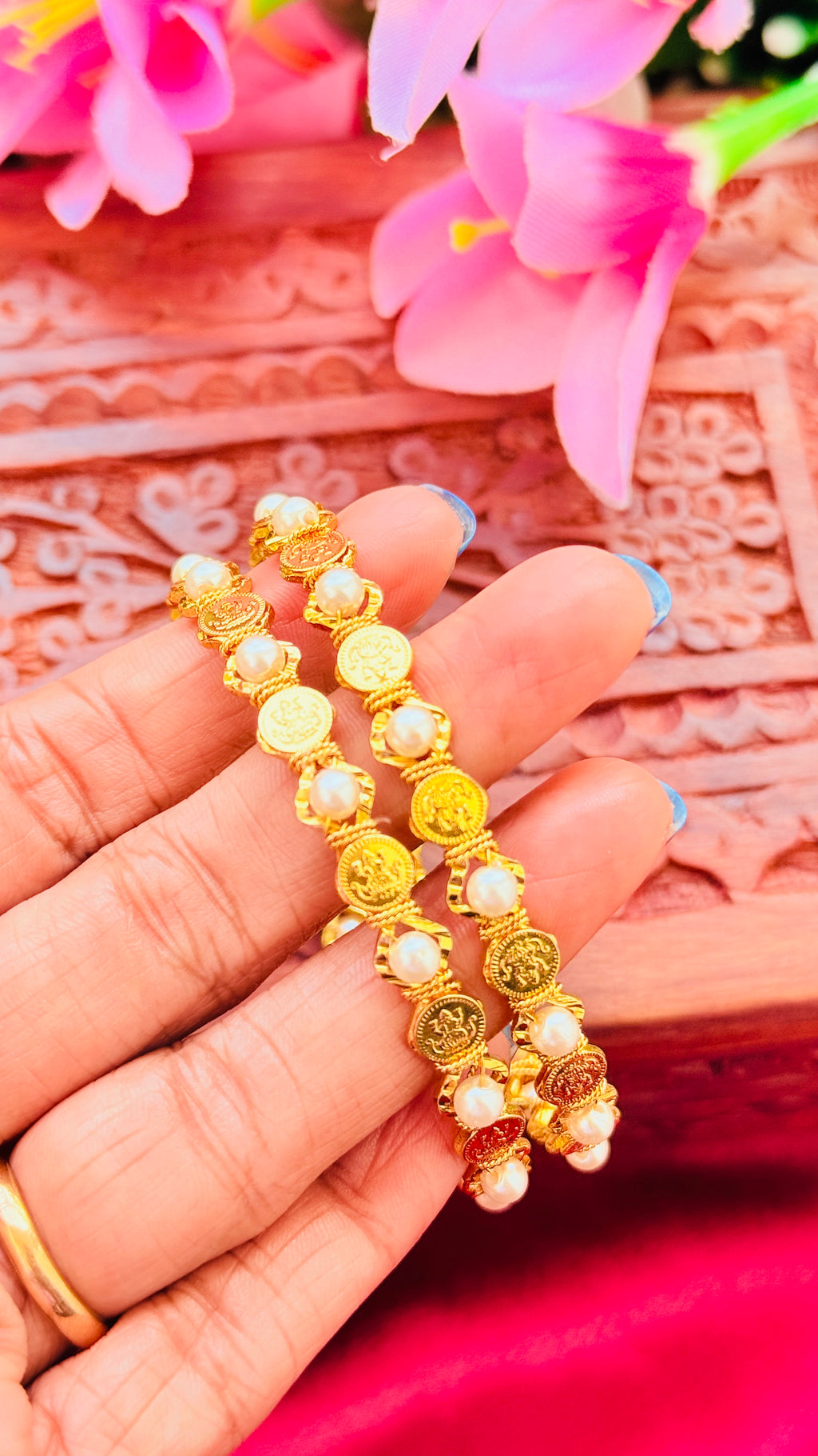 Peal Lakshmi Gold Plated Bangle RJ263
