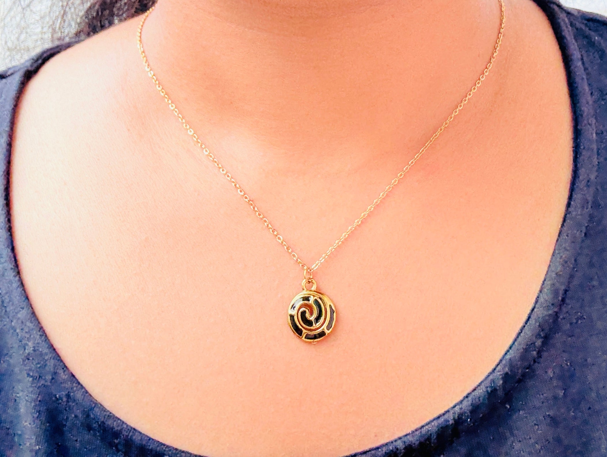 Infinity Swirl Pendant Necklace Antitarish Stainless Steel Neckchain RJ278