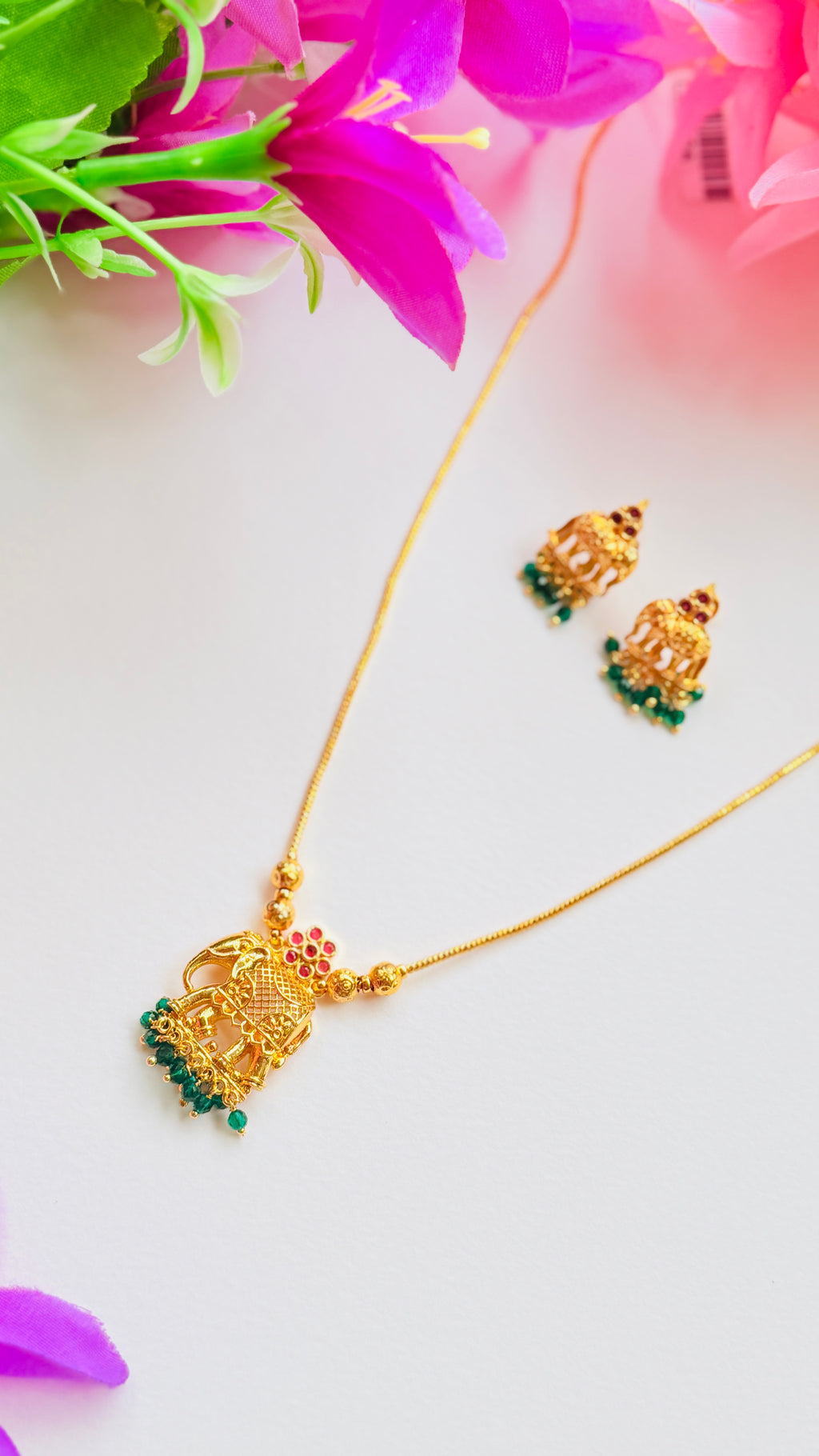 Elephant Gold Plated Pendant Necklace + Stud RJ286